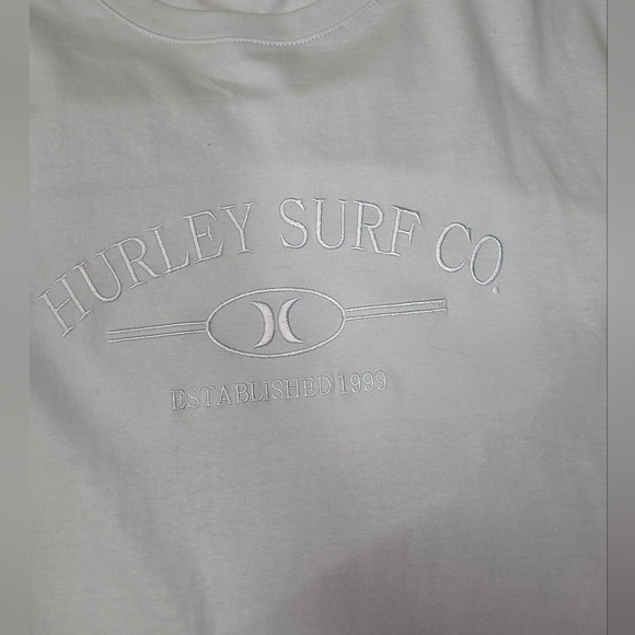 Hurley Surf Co Men's XL Light Blue Embossed Logo T -Shirt Coastal Surf Shirt - Picture 9 of 9